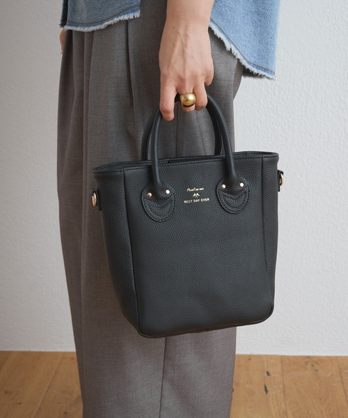 PUAL CE CIN(ピュアルセシン)の「【本革】レザー2WAYミニトートBAG(トートバッグ・レディース・ベージュ/ブラック・FREE)」の5枚目の写真