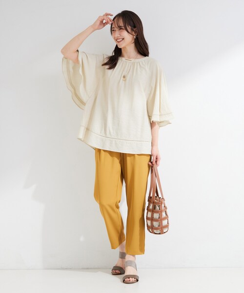 SHOO・LA・RUE(シューラルー)の「【ひんやり/S-LL/洗濯機可】体型カバー ふんわりスラブポンチョ風ブラウス(シャツ/ブラウス・レディース・ダークオリーブ/チャコールグレー/ライトベージュ/ライトオレンジ系・04/03/02/01)」の15枚目の写真