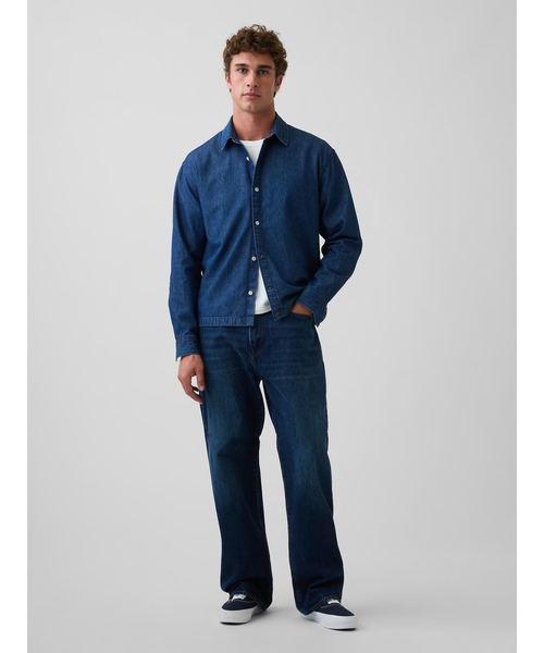 GAP(ギャップ)の「デニム リラックスフィット ストレートヘムシャツ(シャツ/ブラウス・メンズ・インディゴブルー・L/XL/XS/S/M)」の2枚目の写真