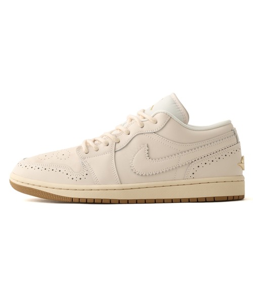 JORDAN BRAND(ジョーダンブランド)の「JORDAN BRAND WMNS AIR JORDAN 1 LOW SE / ジョーダンブランド ウィメンズ エア ジョーダン 1 LOW SE / NIKE【SP】(スニーカー・レディース・ベージュ・26.0cm/26.5cm/27.0cm/27.5cm/28.0cm/28.5cm/29.0cm)」の5枚目の写真