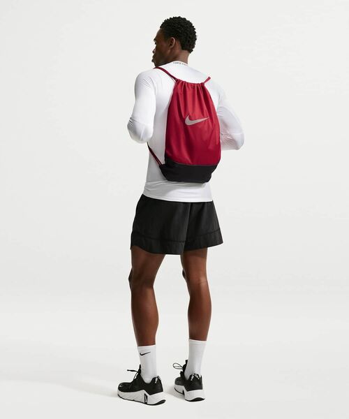 NIKE（ナイキ）の「ナイキ ブラジリア ドローコードバッグ (18L) / Nike Brasilia Drawstring Bag (18L) IB4409-608 Tough Red（バックパック/リュック・メンズ・レッド・ONE SIZE）」の11枚目の写真
