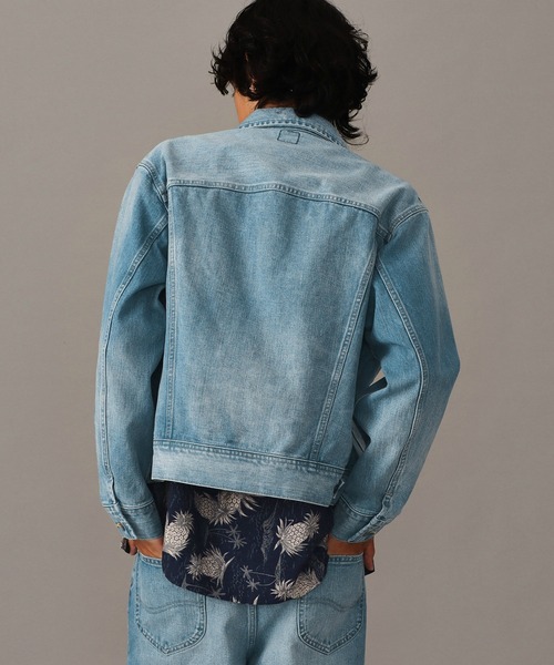 Lee(リー)の「【101 101周年記念特別モデル】ANNIVERSARY 101 RIDERS JACKET セットアップ可(デニムジャケット・メンズ・ライトインディゴブルー・X-LARGE/LARGE/MEDIUM/SMALL)」の12枚目の写真