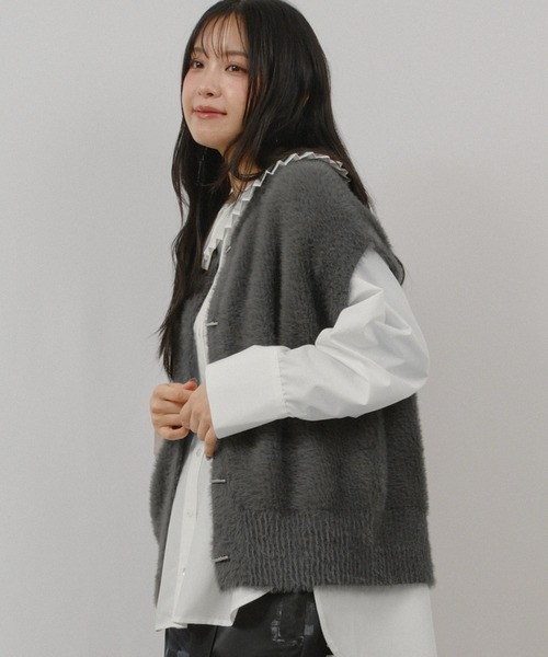 palm RICHE(ポームリシュ)の「フェザーニットベスト(ニット/セーター・レディース・チャコールグレー/オフホワイト/オレンジ系その他・M)」の16枚目の写真