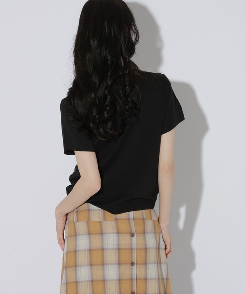 LAKOLE（ラコレ）の「＜多機能ウェア＞アソートチビTEE / 1054027（Tシャツ/カットソー・レディース・ブラウン/オフホワイト/ブラック/クリーム/アイボリー・LARGE/MEDIUM）」の6枚目の写真