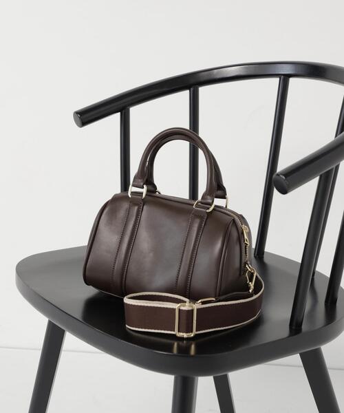 NATURAL BEAUTY BASIC(ナチュラルビューティーベーシック)の「ルミエールボストン(ボストンバッグ・レディース・レッド/ブラウン/ブラック・-)」の2枚目の写真