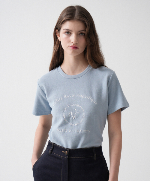 VLETI(ブレッティ)の「Main Logo Needlework T-shirt (Sora)(Tシャツ/カットソー・レディース・スカイブルー・FREE)」の1枚目の写真