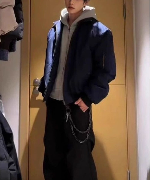 DOUBLE STEAL(ダブルスティール)の「DSナイロンライクMA-1ブルゾン(ブルゾン・メンズ・ブラック/ネイビー・SMALL/MEDIUM/LARGE/X-LARGE)」の4枚目の写真