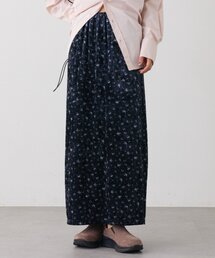 小花柄ベロアスカート