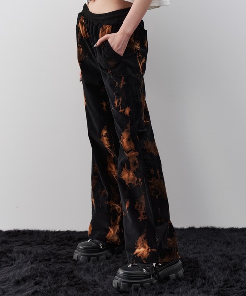 AIVER(アイバー)の「AIVER ブリーチベロアフレアパンツ(スウェットパンツ・メンズ・スモークグレー/ブラック・LARGE/MEDIUM/SMALL)」の15枚目の写真