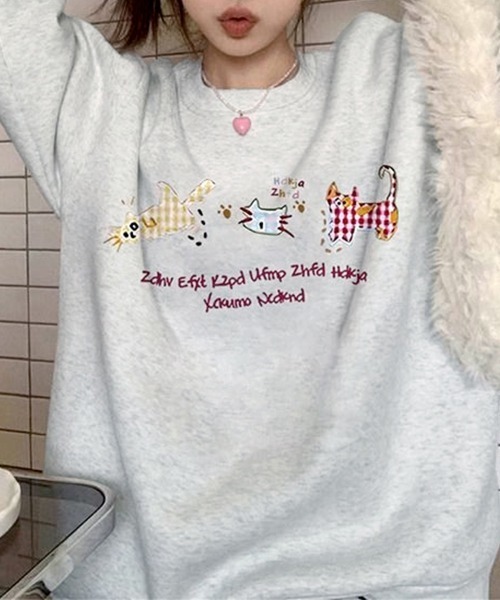 LEMOA（レモア）の「レトロキャットデザインプリントスウェット（スウェット・レディース・アッシュグレー・X-LARGE/LARGE/MEDIUM）」の2枚目の写真