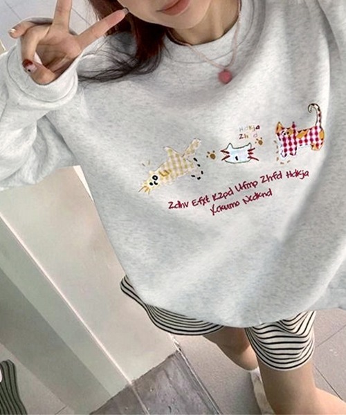 LEMOA（レモア）の「レトロキャットデザインプリントスウェット（スウェット・レディース・アッシュグレー・X-LARGE/LARGE/MEDIUM）」の3枚目の写真
