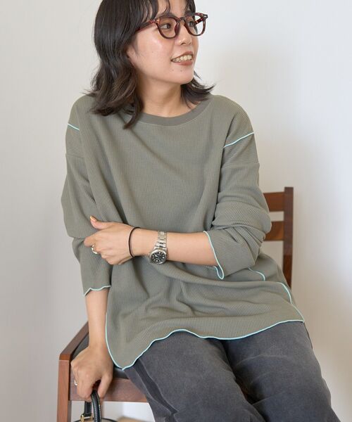 AMERICAN HOLIC（アメリカンホリック）の「【WEB限定】ワッフル配色メロープルオーバー（Tシャツ/カットソー・レディース・ブラック/カーキ/チャコールグレー/ホワイト系その他・L/M）」の4枚目の写真