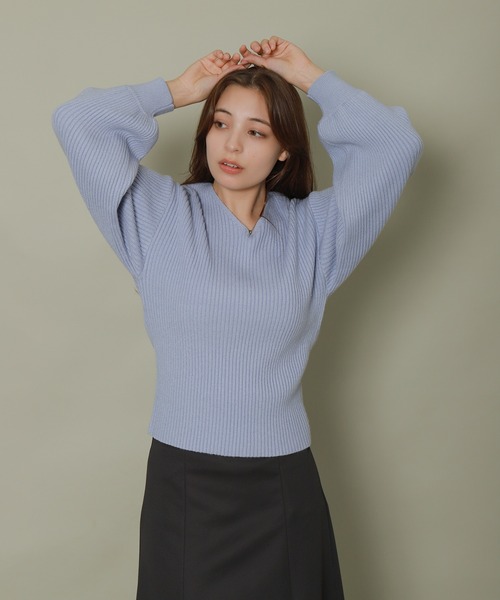libelle more（リベル モア）の「バルーンスリーブVネックリブニット（ニット/セーター・レディース・杢グレー/ブラック/オフホワイト/ブルー/ピンク・L/M）」の22枚目の写真