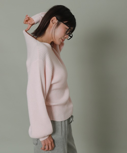 libelle more（リベル モア）の「バルーンスリーブVネックリブニット（ニット/セーター・レディース・杢グレー/ブラック/オフホワイト/ブルー/ピンク・L/M）」の10枚目の写真