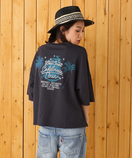 RODEO CROWNS WIDE BOWL（ロデオクラウンズワイドボウル）の「WCCA ビッグ Tシャツ（Tシャツ/カットソー・レディース・チャコールグレー/オフホワイト/ベージュ・FREE）」の3枚目の写真