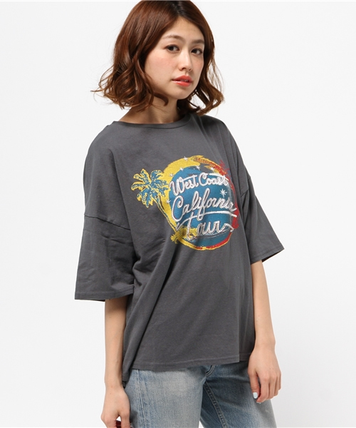 RODEO CROWNS WIDE BOWL（ロデオクラウンズワイドボウル）の「WCCA ビッグ Tシャツ（Tシャツ/カットソー・レディース・チャコールグレー/オフホワイト/ベージュ・FREE）」の4枚目の写真
