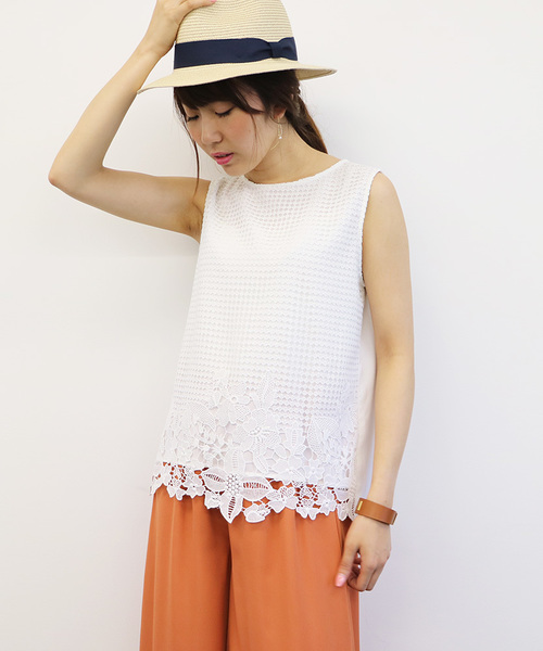 N.(N. Natural Beauty Basic)(エヌエヌナチュラルビューティーベーシック)の「フラワーレーススカラップブラウス(シャツ/ブラウス・レディース・ホワイト/ネイビー/オレンジ・MEDIUM)」の4枚目の写真