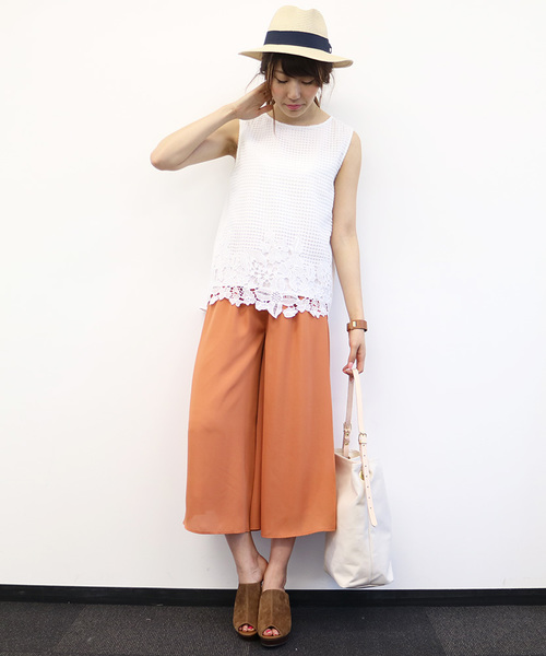 N.(N. Natural Beauty Basic)(エヌエヌナチュラルビューティーベーシック)の「フラワーレーススカラップブラウス(シャツ/ブラウス・レディース・ホワイト/ネイビー/オレンジ・MEDIUM)」の8枚目の写真