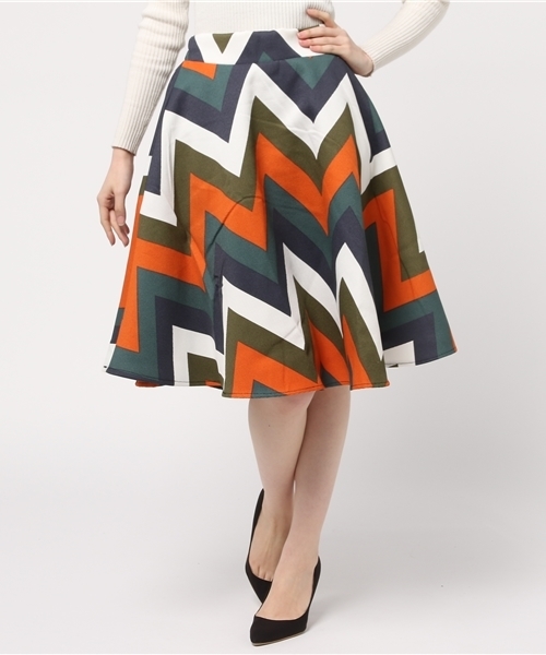 SpRay(スプレイ)の「幾何学フレアスカート(スカート・レディース・ワイン/オレンジ・FREE)」の10枚目の写真