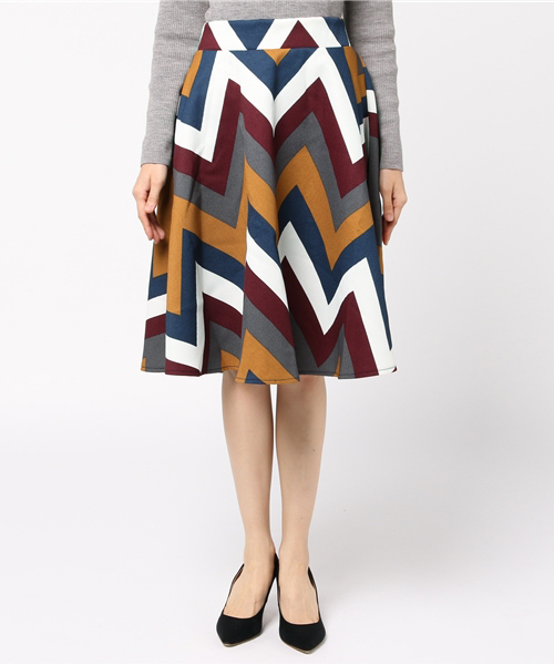 SpRay(スプレイ)の「幾何学フレアスカート(スカート・レディース・ワイン/オレンジ・FREE)」の3枚目の写真