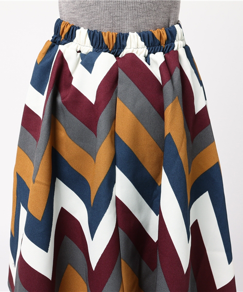 SpRay(スプレイ)の「幾何学フレアスカート(スカート・レディース・ワイン/オレンジ・FREE)」の7枚目の写真