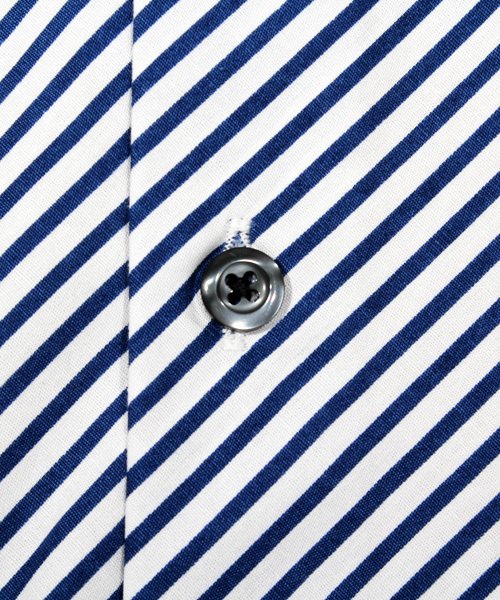 ８(eight)（エイト）の「ストライプ柄 長袖シャツ 日本製（シャツ/ブラウス・メンズ・ブラック/ネイビー・LARGE/MEDIUM/X-LARGE）」の5枚目の写真