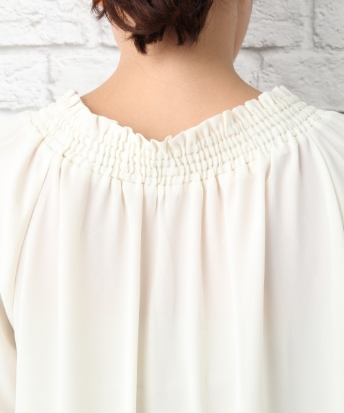 LEPSIM（レプシィム）の「シフォンシャーリングブラウスLS　741739（シャツ/ブラウス・レディース・ブラック系その他/アイボリー/グレー系その他/ブルー系その他・FREE）」の10枚目の写真