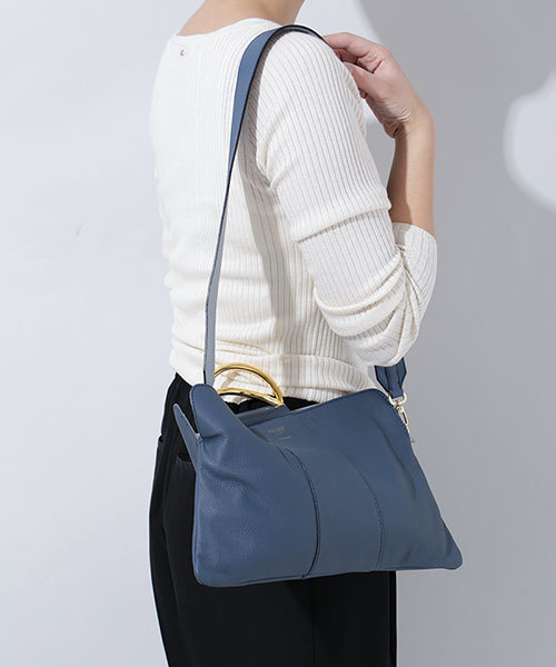 POPCORN（ポップコーン）の「【CLASSY.5月号掲載】 POPCORN/リングハンドルバッグ/L（ショルダーバッグ・レディース・ネイビー/ライトグレー/アイボリー・FREE）」の11枚目の写真