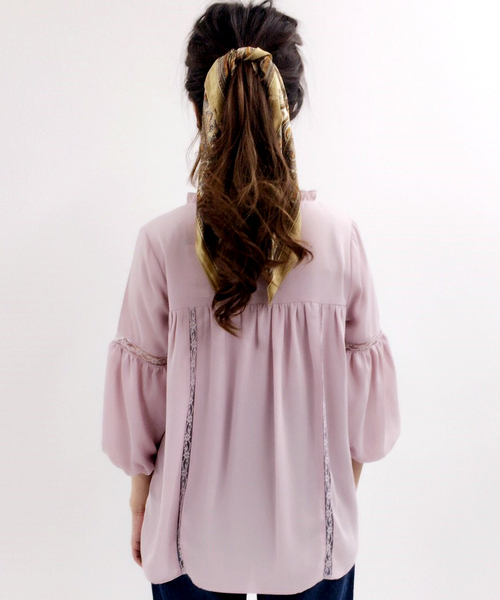 archives（アルシーヴ）の「レース切り替えボリューム袖ブラウス（シャツ/ブラウス・レディース・ブラック/オフホワイト/ラベンダー・MEDIUM）」の5枚目の写真