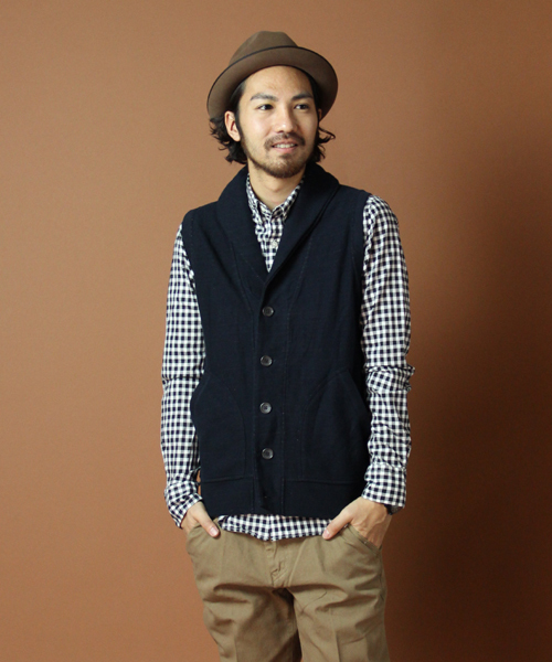 NANO universe(ナノユニバース)の「ラッチパイル裏ボーダー ベスト(ベスト・メンズ・トップグレー/ネイビー・SMALL/MEDIUM)」の2枚目の写真