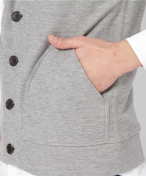 NANO universe(ナノユニバース)の「ラッチパイル裏ボーダー ベスト(ベスト・メンズ・トップグレー/ネイビー・SMALL/MEDIUM)」の8枚目の写真