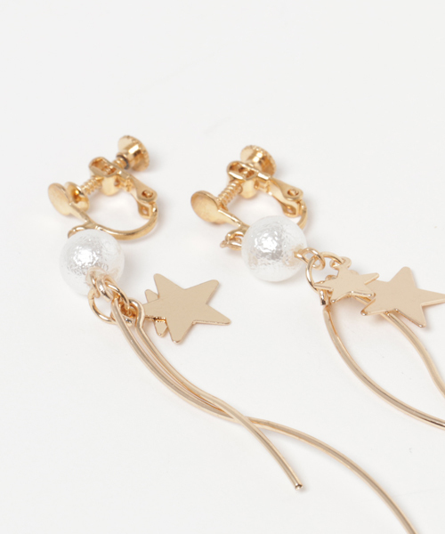 Fun & Daily(ファンアンドデイリー)の「F&D : スターウェーブイヤリング(イヤリング・レディース・ゴールド・FREE)」の2枚目の写真
