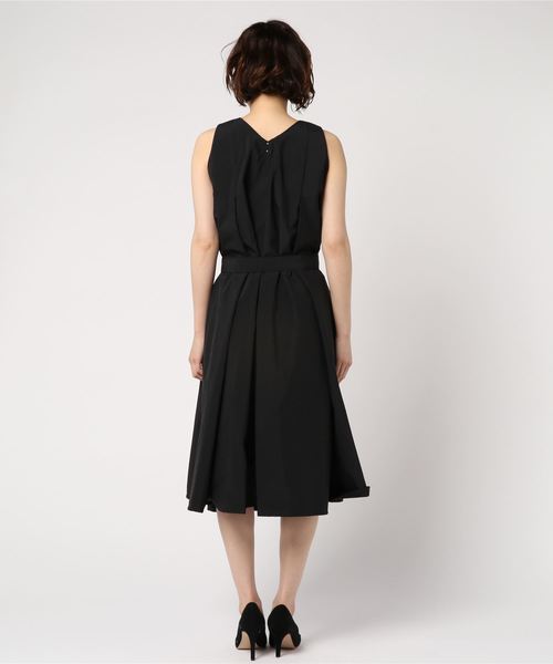 Furryrate（ファーリーレート）の「Vネックスーパーヘムドレスワンピース（ワンピース・レディース・マスタード/レッド/ダークネイビー/ブラック・FREE）」の7枚目の写真