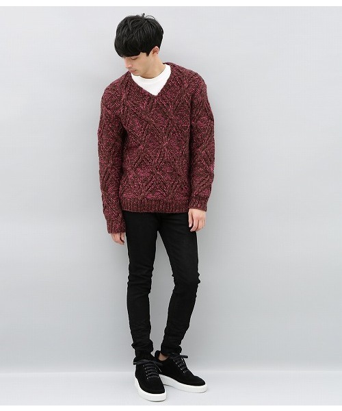 ADAM ET ROPE'（アダムエロペ）の「ダイヤパターンハンドVネックニット（ニット/セーター・メンズ・スミクロ/ダークブラウン・M/L）」の8枚目の写真