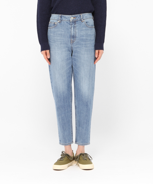 LAKOLE（ラコレ）の「マムフィットハイライズUSEDウォッシュデニム / LAKOLE（デニムパンツ・レディース・ライトブルー・23inch/24inch/25inch）」の6枚目の写真