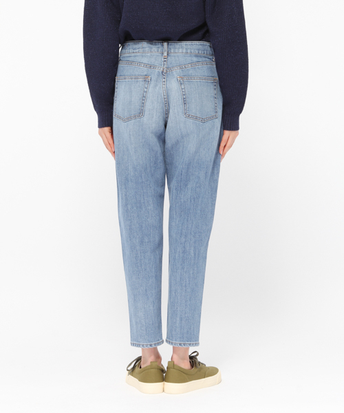 LAKOLE（ラコレ）の「マムフィットハイライズUSEDウォッシュデニム / LAKOLE（デニムパンツ・レディース・ライトブルー・23inch/24inch/25inch）」の8枚目の写真