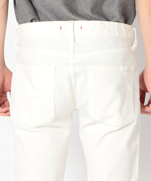 SHIPS（シップス）の「RED CARD×SHIPS: 別注 ジャストレングス ストレッチ スリムテーパード ホワイトデニム RHYTHM（デニムパンツ・メンズ・オフホワイト・30/31/32/34/29/33）」の7枚目の写真