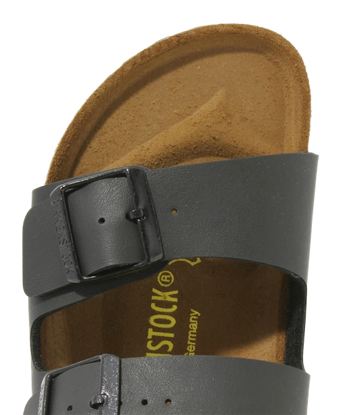 BIRKENSTOCK（ビルケンシュトック）の「■ベストセラー■MILANO BF Black(WOMEN)（サンダル・レディース・ブラック・35/36/37/38/39）」の5枚目の写真