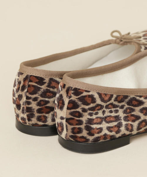 【未使用】レペット MANONマノン レオパード　バレーシューズ Repetto（レペット）の「【別注】＜repetto(レペット)＞∴MANON