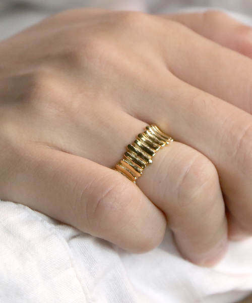 YArKA（ヤーカ）の「【YArKA/ヤーカ】silver925 unevenness stick ring[bou]/不揃い棒リング シルバー 925（リング・メンズ・ブラック/ゴールド/シルバー・#13/#9/#11/#15）」の8枚目の写真