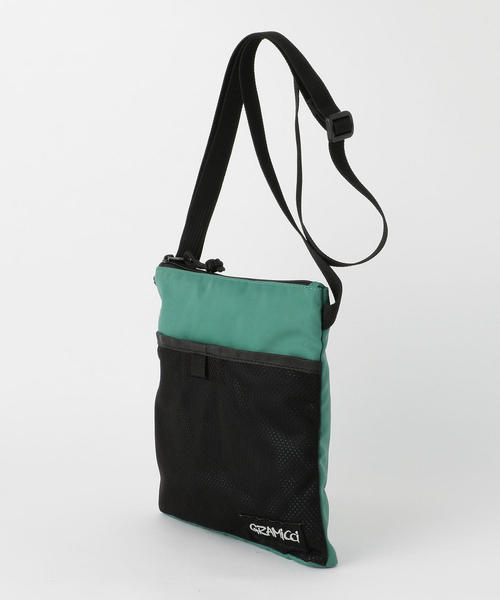 Gramicci（グラミチ）の「Gramicci(グラミチ)別注ナイロンサコッシュバッグ（ショルダーバッグ・メンズ・ターコイズブルー/ブラック・FREE）」の3枚目の写真