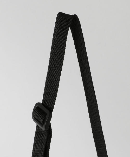 Gramicci（グラミチ）の「Gramicci(グラミチ)別注ナイロンサコッシュバッグ（ショルダーバッグ・メンズ・ターコイズブルー/ブラック・FREE）」の8枚目の写真