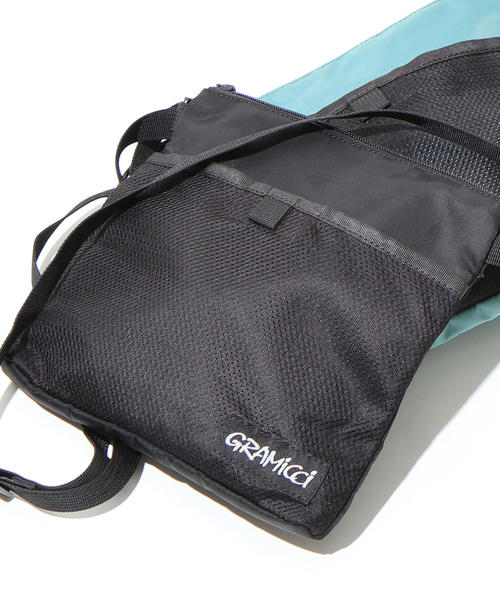 Gramicci（グラミチ）の「Gramicci(グラミチ)別注ナイロンサコッシュバッグ（ショルダーバッグ・メンズ・ターコイズブルー/ブラック・FREE）」の13枚目の写真