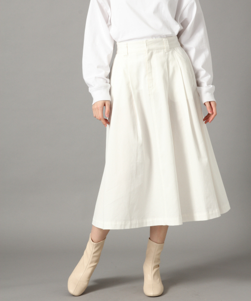 LOWRYS FARM（ローリーズファーム）の「タックギャザースカート　826460（スカート・レディース・オフホワイト/ブラック/ベージュ/グリーン・FREE）」の2枚目の写真