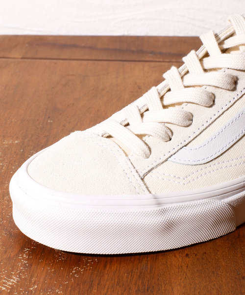 VANS（バンズ）の「VANS /ヴァンズ VINTAGE SPORT STYLE 36 ヴィンテージスポーツ スタイル36 VN0A3DZ3VT（スニーカー・レディース・ホワイト/チェリーレッド・23cm/23.5cm/24cm/24.5cm/25cm）」の8枚目の写真