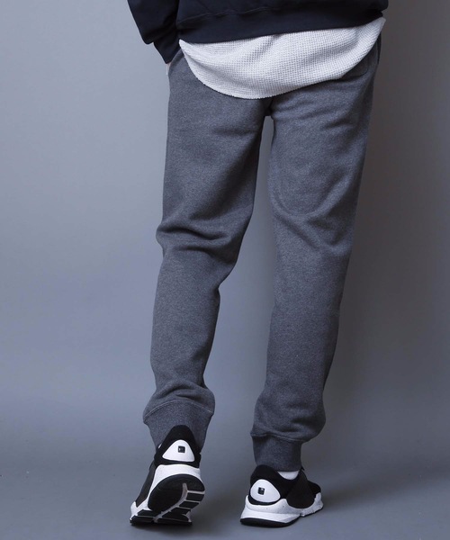 Champion(チャンピオン)の「【CHAMPION/チャンピオン】裏毛スクリプトロゴスウェットパンツ C3-Q203 テーパードシルエット ブランドロゴ(スウェットパンツ・メンズ・ブラック/グレー/チャコールグレー/ネイビー/ホワイト/ピンク/オフホワイト/オレンジ・LARGE/MEDIUM/X-LARGE/SMALL)」の18枚目の写真