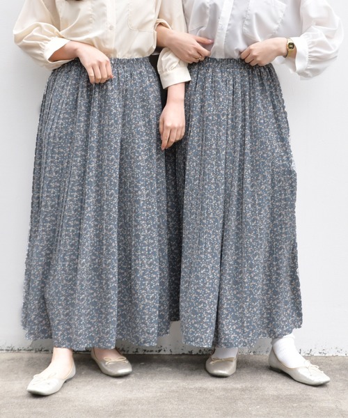 PairPair（ペアペア）の「花柄プリーツスカート（スカート・レディース・アイボリー/ブラック/ベージュ/ブルー・FREE）」の4枚目の写真