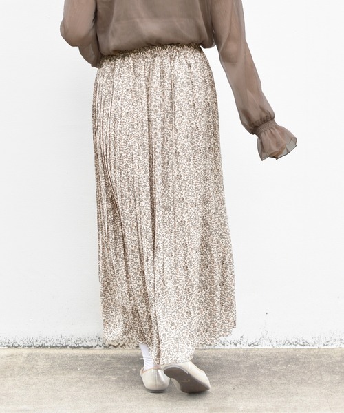 PairPair（ペアペア）の「花柄プリーツスカート（スカート・レディース・アイボリー/ブラック/ベージュ/ブルー・FREE）」の10枚目の写真