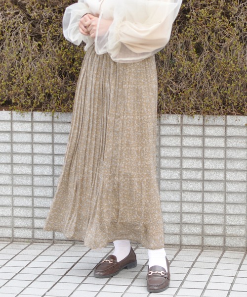 PairPair（ペアペア）の「花柄プリーツスカート（スカート・レディース・アイボリー/ブラック/ベージュ/ブルー・FREE）」の6枚目の写真