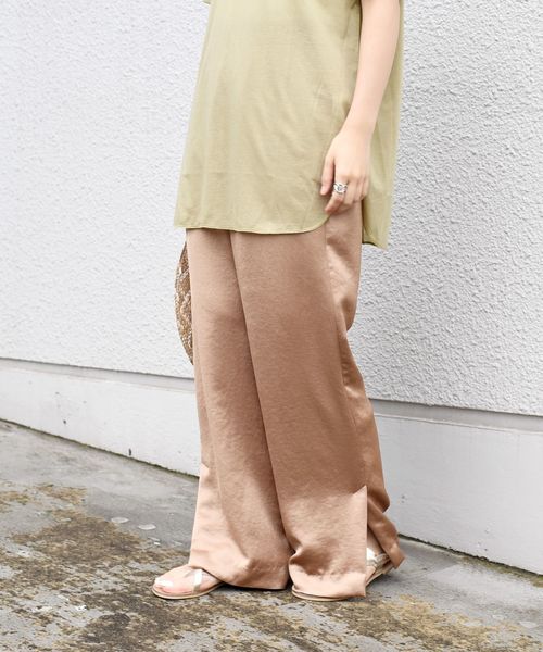 SHIPS(シップス)の「サテンパンツ(その他パンツ・レディース・オフホワイト/ベージュ系その他/ロイヤルブルー/レンガ・ONE SIZE)」の3枚目の写真